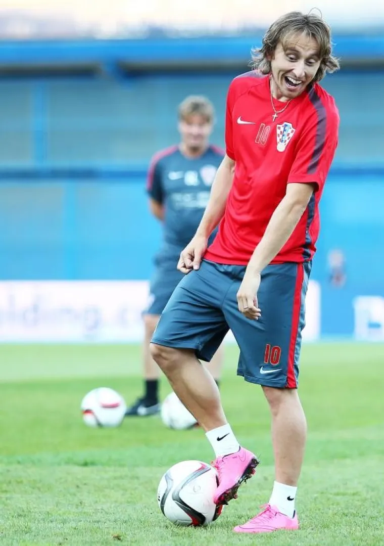 Navečer su Vatreni u Maksimiru odradili i prvi trening pod budnim okom izbornika Nike Kovača.