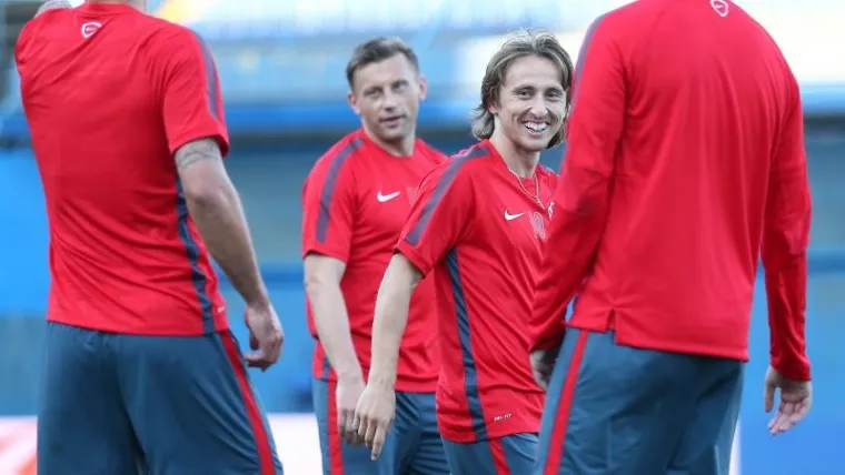 Navečer su Vatreni u Maksimiru odradili i prvi trening pod budnim okom izbornika Nike Kovača.