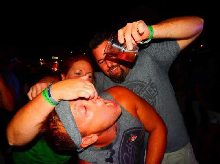 Svakog vikenda sve vi&scaron;e klinaca odluči da 'vi&scaron;e nikada neće piti'