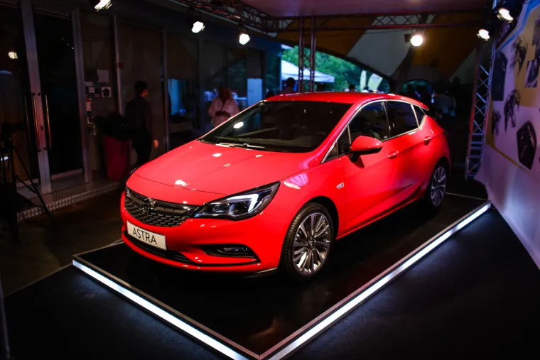 Nova Astra izgleda lak&scaron;e i sportskije.