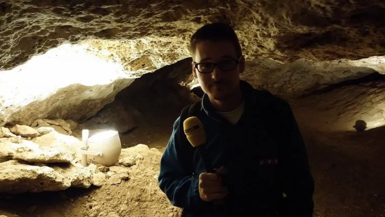 Reporter Andrej Dimitrijević u &scaron;pilji Veternici