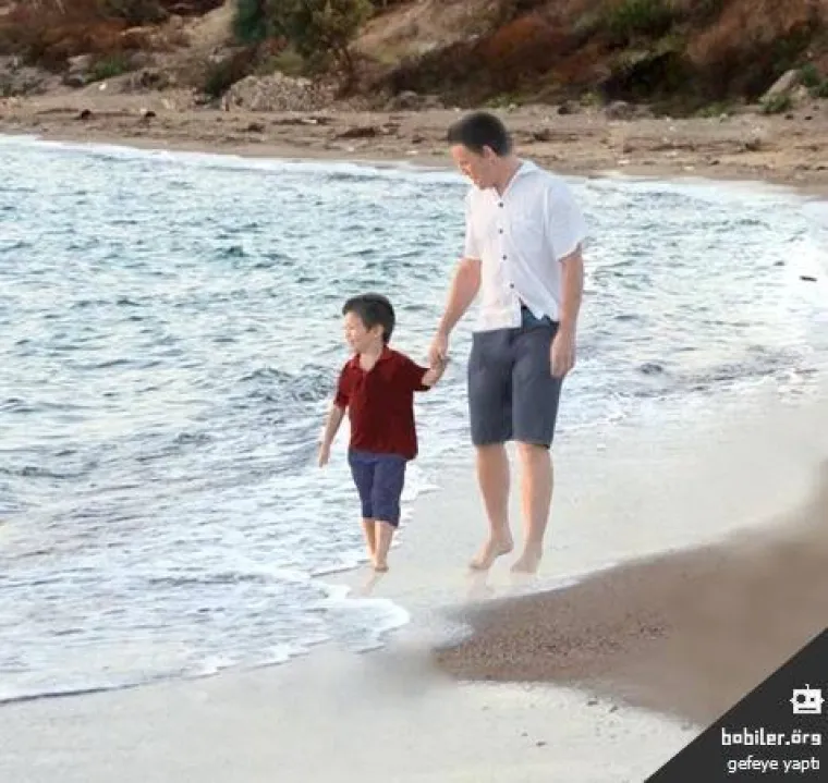 DIRLJIVO, JEZIVO, ALARMANTNO: Umjetnici odaju počast malom Aylanu