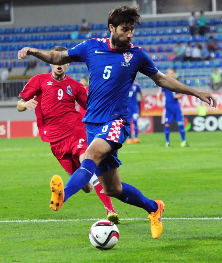 U sedmoj utakmici kvalifikacija za Euro 2016. hrvatska reprezentacija odigrala je 0:0 na gostovanju kod Azerbajdžana čiji je izbornik na&scaron; Robert Prosinečki