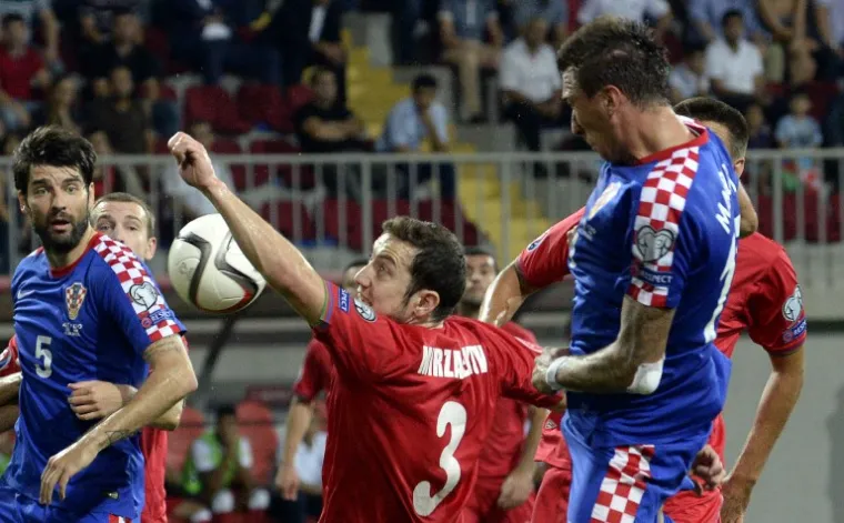 U sedmoj utakmici kvalifikacija za Euro 2016. hrvatska reprezentacija odigrala je 0:0 na gostovanju kod Azerbajdžana čiji je izbornik na&scaron; Robert Prosinečki