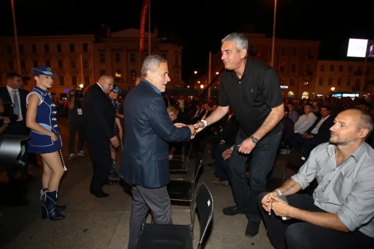 Na Trgu bana Josipa Jelačića u Zagrebu održano je svečano otvorenje europskog natjecanja u ko&scaron;arci Eurobasket 2015.