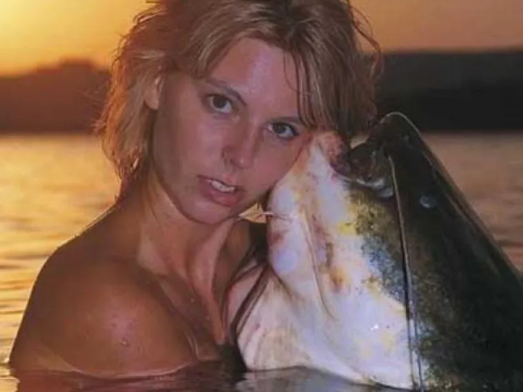 ŽIVI UŽAS: Trudili se ispasti seksi, a na kraju se samo osramotili na najgori mogući način