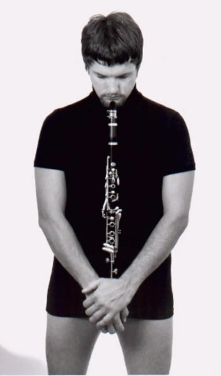 ŽIVI UŽAS: Trudili se ispasti seksi, a na kraju se samo osramotili na najgori mogući način