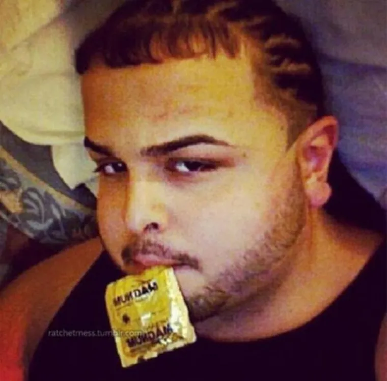 ŽIVI UŽAS: Trudili se ispasti seksi, a na kraju se samo osramotili na najgori mogući način