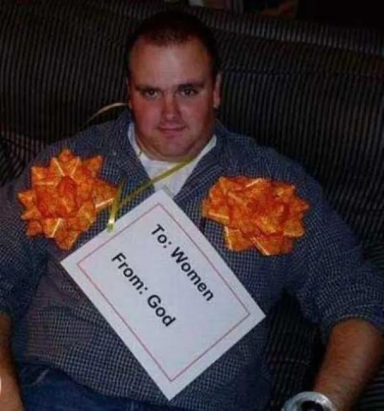 ŽIVI UŽAS: Trudili se ispasti seksi, a na kraju se samo osramotili na najgori mogući način