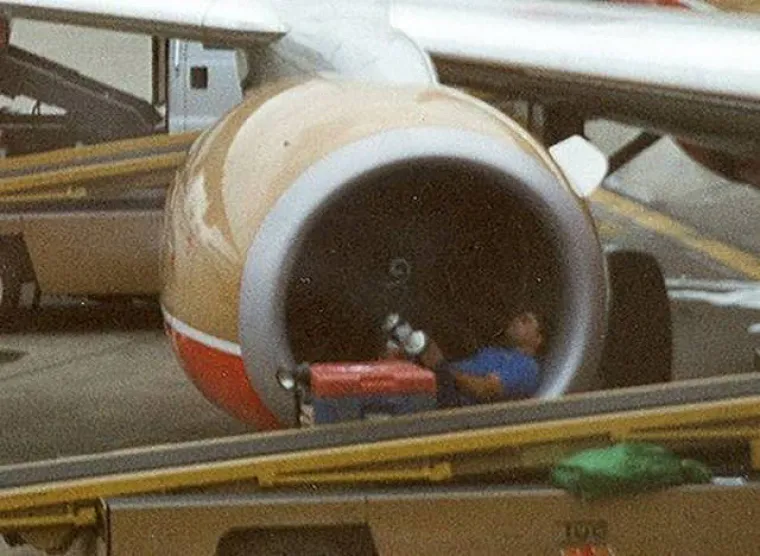 &Scaron;to bi rekao va&scaron; &scaron;ef da vas nađe u ovakvoj pozi na poslu?