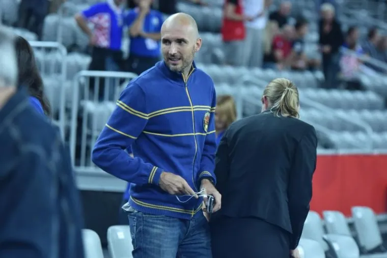 PREDSJEDNICA U DRAŽENOVOM DRESU: Pogledajte tko je sve došao na utakmicu