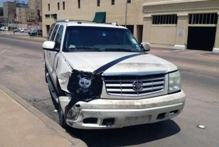 Evo, popravio sam. &Scaron;ta fali?