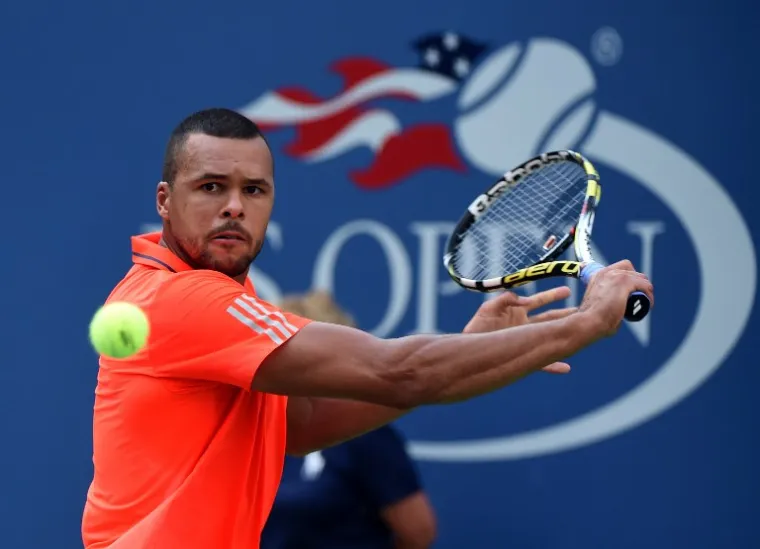 Jo Wilfried Tsonga pokazao se kao težak protivnik za Čilića, iako je tijekom meča ima bolove u lijevom koljenu.