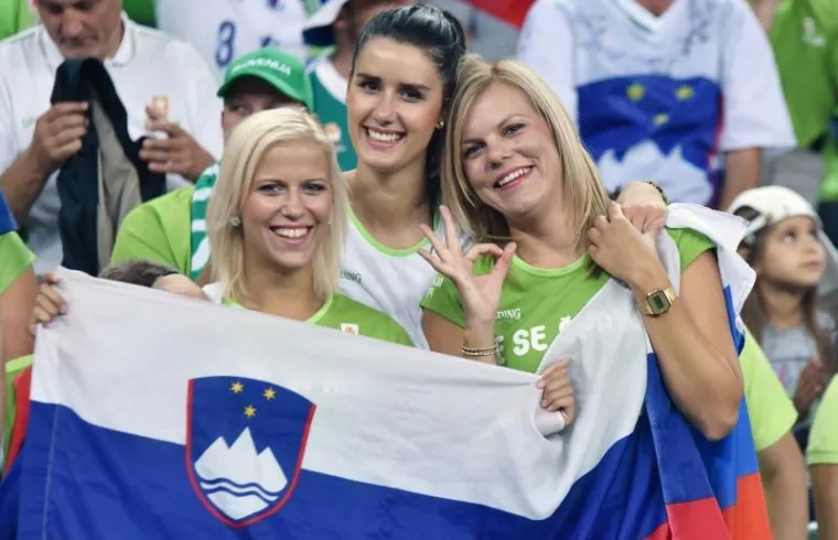 Na utakmicama 4. kola Eurobasketa u zagrebačkoj su Areni ponovno bile lijepe navijačice iz Hrvatske, Slovenije, Makedonije, Grčke, Gruzije...