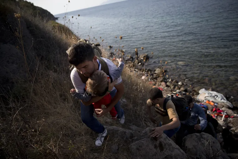 Iskrcavanje izbjeglica na obalu Lesbosa