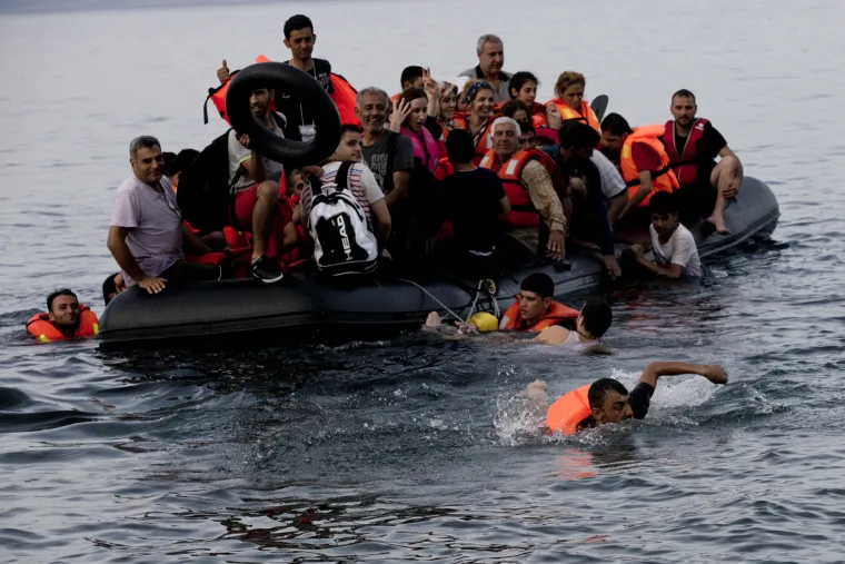 Iskrcavanje izbjeglica na obalu Lesbosa