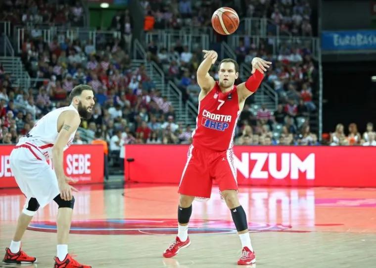 Hrvatski ko&scaron;arka&scaron;i protiv Gruzije su odigrali posljednju utakmicu u zagrebačkoj Areni na ovogodi&scaron;njem Eurobasketu. Sada slijedi put u Francusku i nokaut-faza natjecanja.