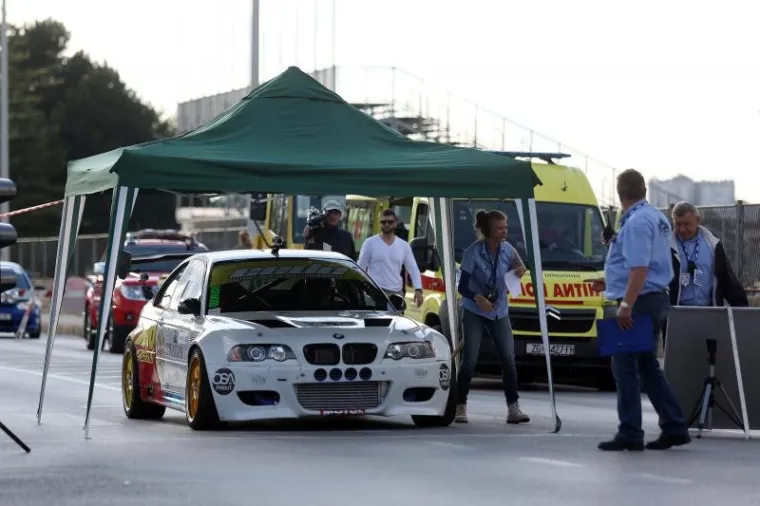 U Zagrebu je počeo 41. INA Delta Rally, najstarije automobilističko natjecanje u Hrvatskoj. Start je bio na Zagrebačkom velesajmu, a u subotu će se voziti na Sljemenu.