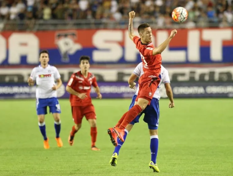 U susretu 9. kola Prve HNL u Splitu su nogometa&scaron;i Hajduka slavili protiv Zagreba s 1-0 (1-0) i probili se na drugo mjesto ljestvice.
