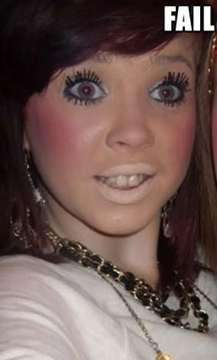 Nisu primljene ni u &scaron;kolu za klaunove jer im je &scaron;minka bila previ&scaron;e kičasta