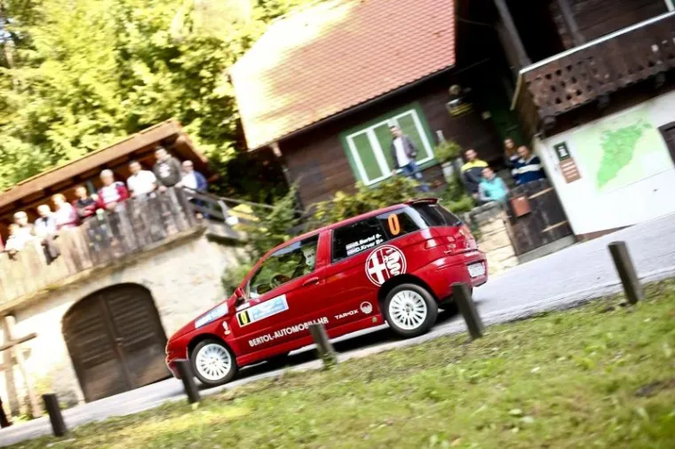 Na Sljemenskoj cesti je održana utrka 41. INA Delta Rallya, najstarijeg automobilističkog natjecanja u Hrvatskoj