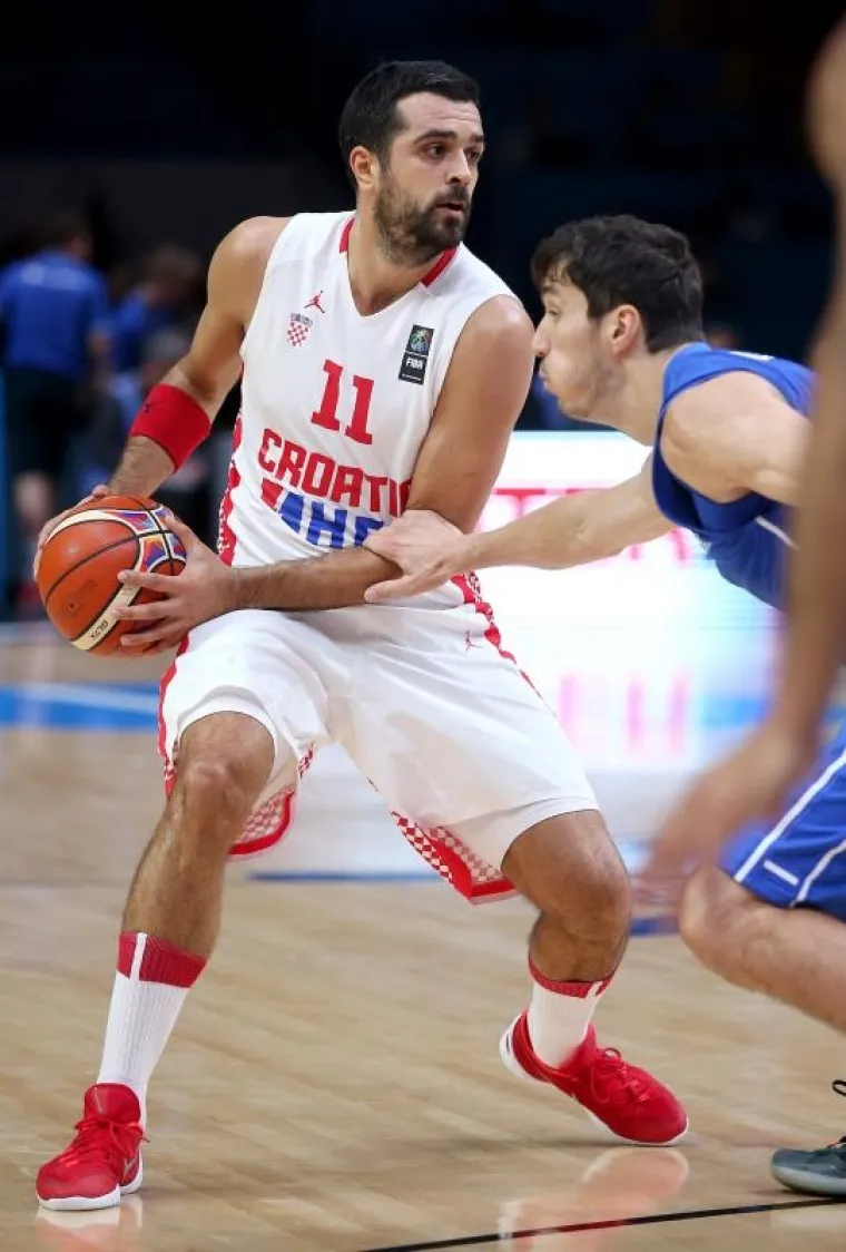 Hrvatski ko&scaron;arka&scaron;i poraženi su od Če&scaron;ke u osmini finala Eurobasketa 59:80 i ispali su s natjecanja.
