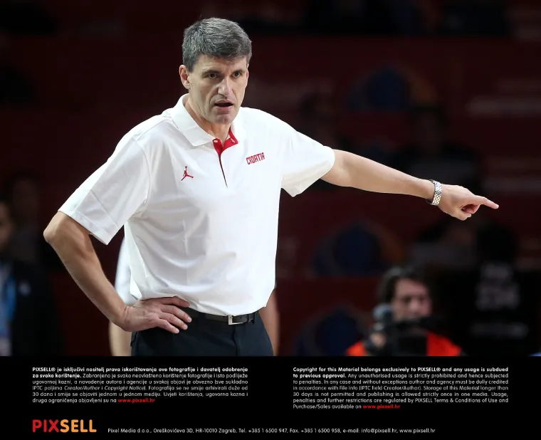 Pogledajte pokisla lica naših košarkaša nakon blamaže protiv Češke na Eurobasketu