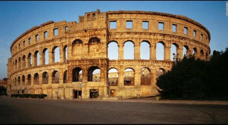 10, Građevine se raspadaju.
