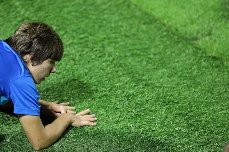 Nogometa&scaron;i Dinama odradili su u utorak navečer posljednji trening prije maksimirskog okr&scaron;aja protiv Arsenala u 1. kolu Lige prvaka.