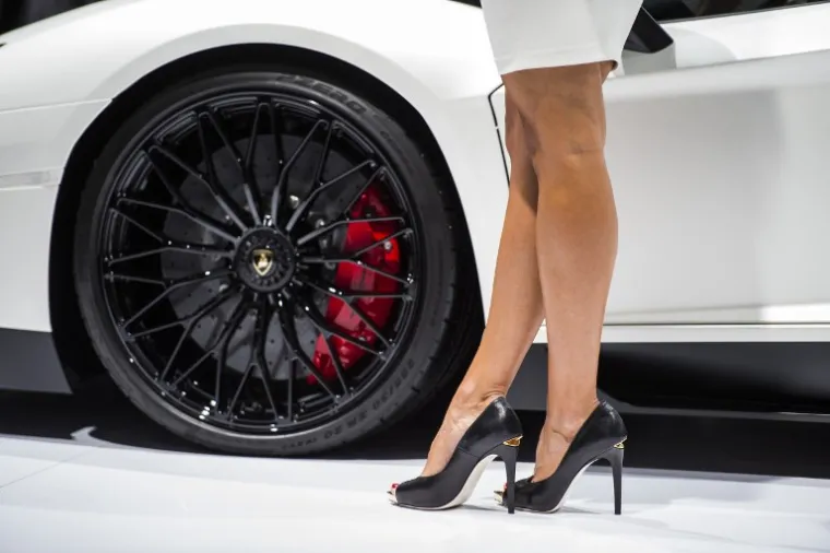 GLEDAJTE I SLINITE: Predstavljen Lamborghini Aventador SV Roadster