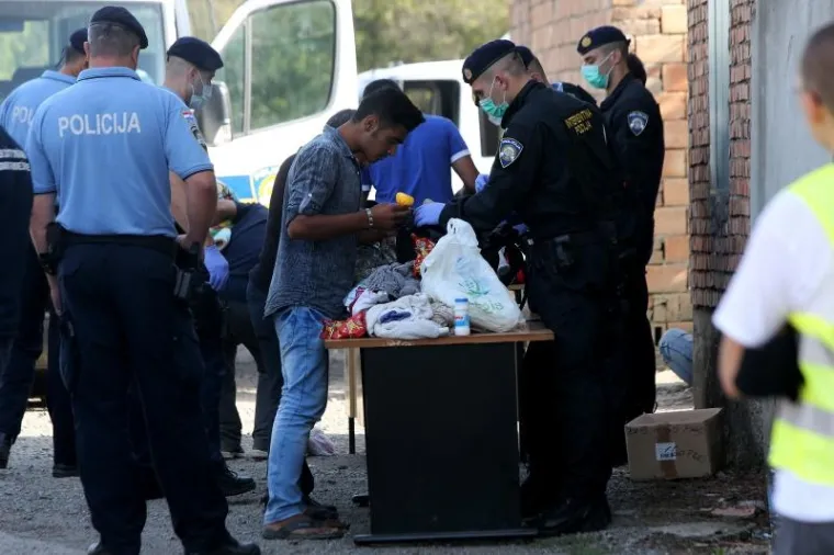 Prvi val izbjeglica stigao u Hrvatsku