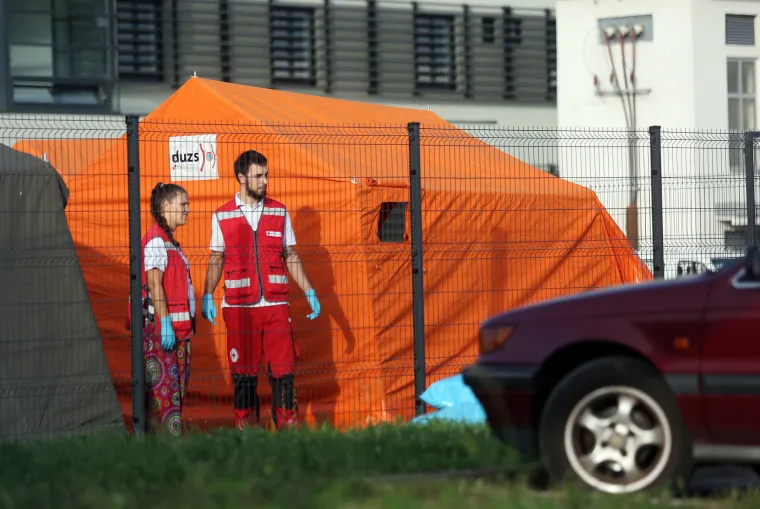 Iscrpljene izbjeglice autobusima stigle u Ježevo