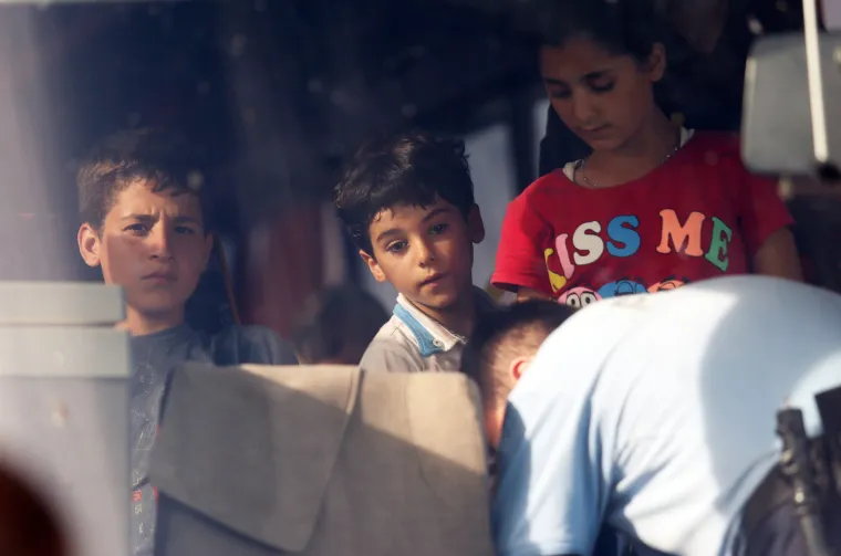 Iscrpljene izbjeglice autobusima stigle u Ježevo