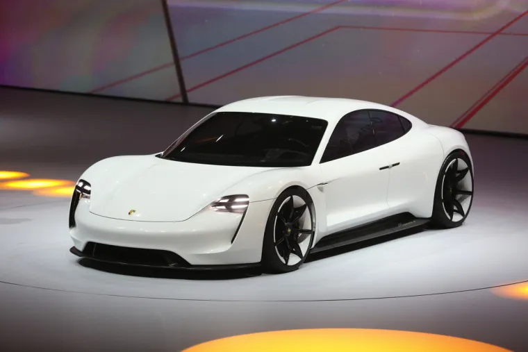 Porsche Mission E hybrid