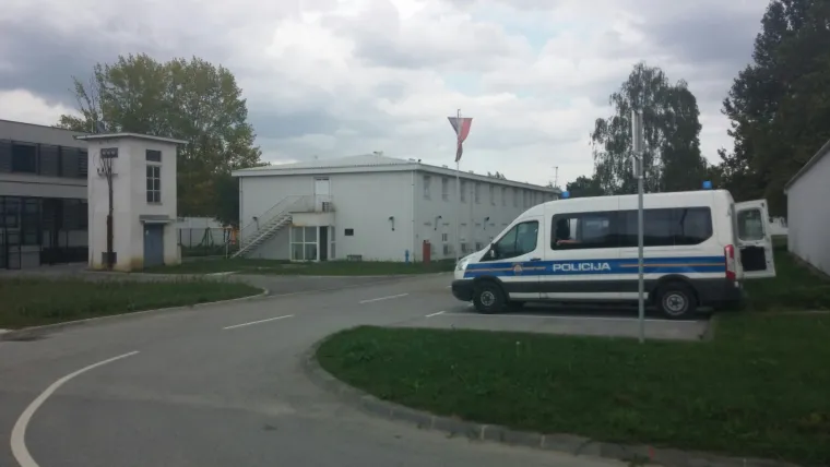 RTL-ova ekipa obišla prihvatni centar Ježevo