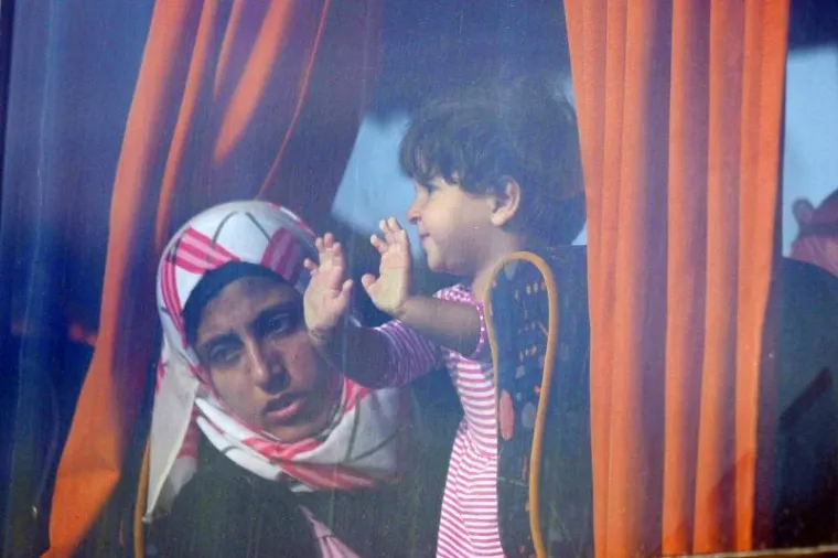 U prihvatni centar za strance Ježevo stigao je drugi autobus s izbjeglicama iz Sirije.