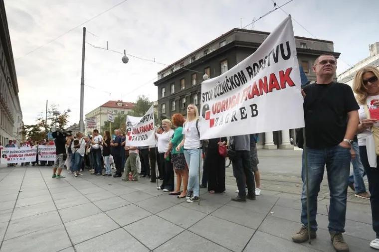 PROSVJED PRED HNB-OM: Crveni kartoni guverneru, zeleni Vladi i Saboru