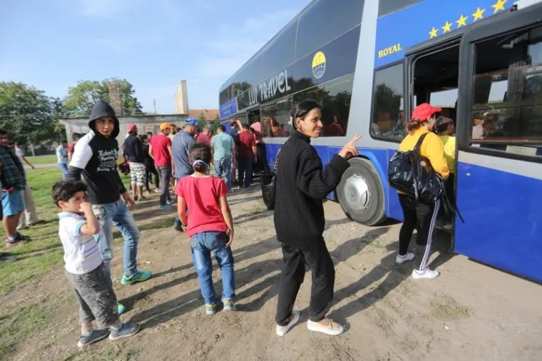 NOVA RUTA: Nesretnici stigli u Hrvatsku