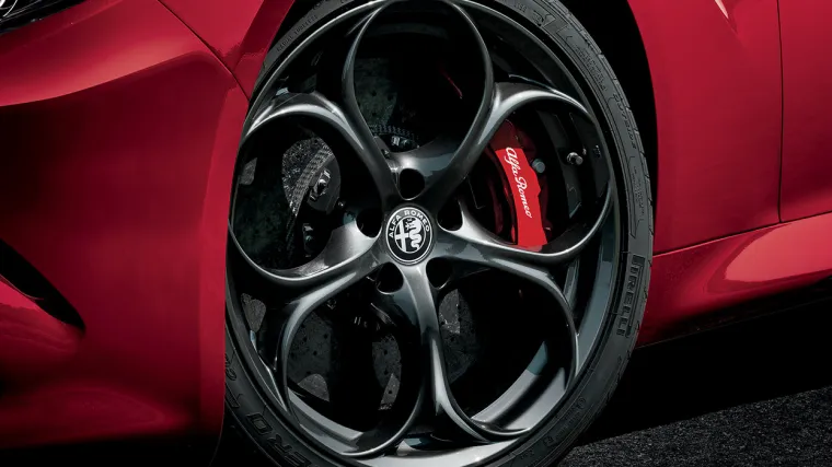 ALFA S ČETIRI LISTA: Giulia Quadrifoglio brža od M5