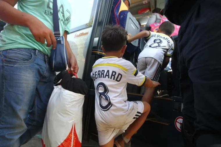 DRAMATIČNO NA GRANICI: Izbjeglica puno, mjesta malo