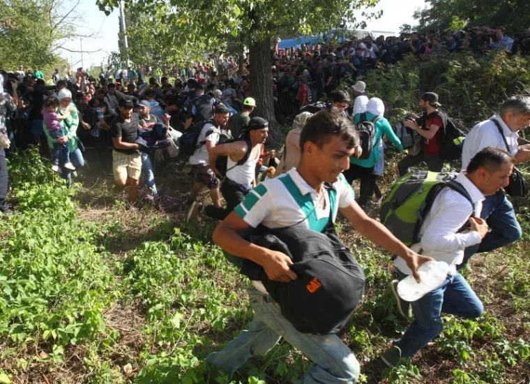 DRAMATIČNO NA GRANICI: Izbjeglica puno, mjesta malo