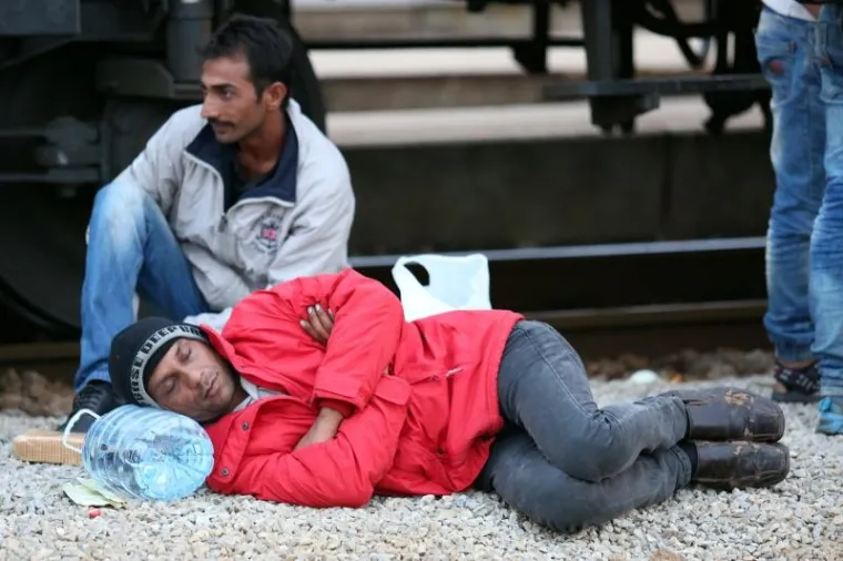 IZBJEGLIČKA DRAMA: 800 ljudi stiglo u Dugo Selo