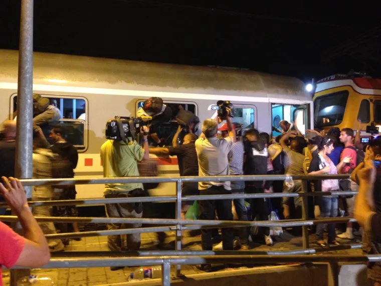 Metež u Ilači kod dolaska drugog vlaka za izbjeglice