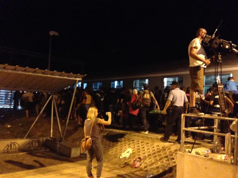 Metež u Ilači kod dolaska drugog vlaka za izbjeglice