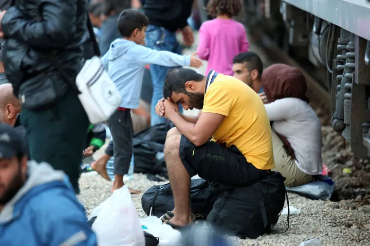 Vlak s izbjeglicama stigao rano jutros u Dugo Selo