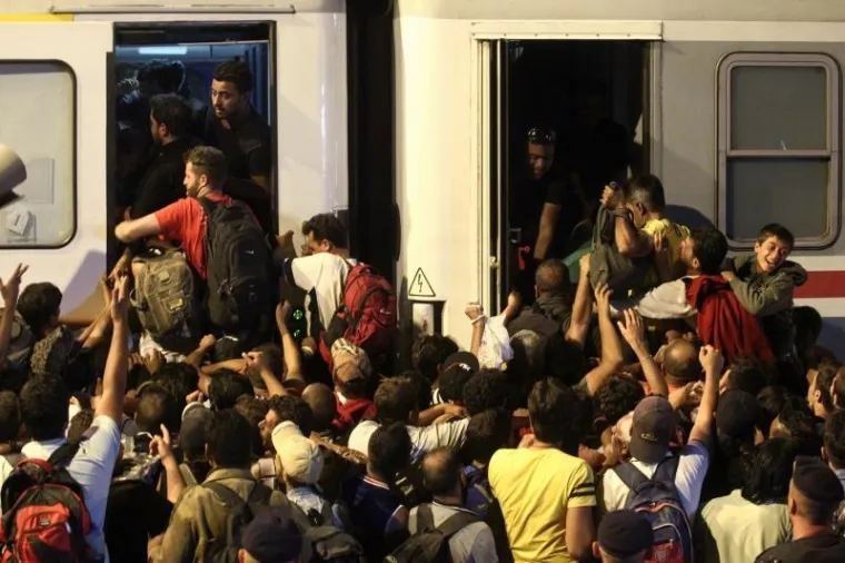 Stampedo izbjeglica u Tovarniku