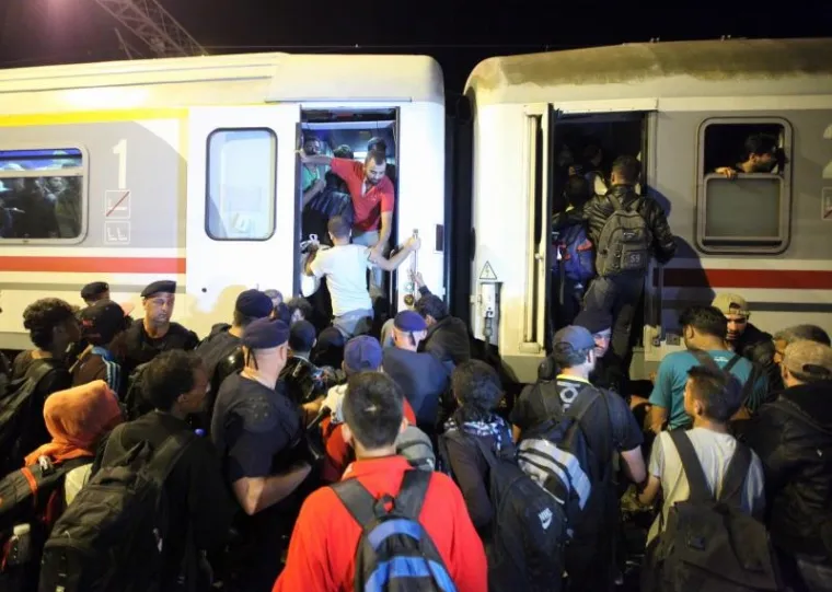 Stampedo izbjeglica u Tovarniku