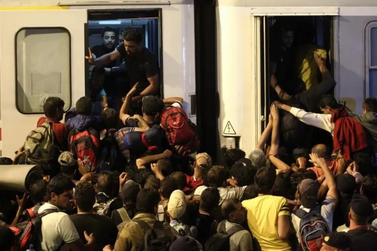 Stampedo izbjeglica u Tovarniku