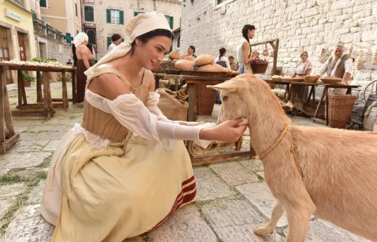 Snimanje filma budi veliko zanimanje domaćih i stranih gostiju.