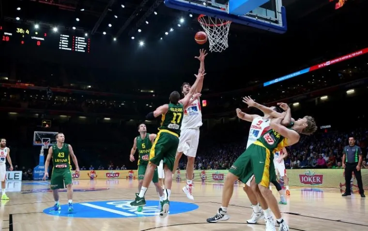 Pregršt sjajne košarke ponudile su u finalu Eurobasketa reprezentacije Španjolske i Litve. Gledatelje u Lilleu opet je najviše oduševio briljantni Pau Gasol.